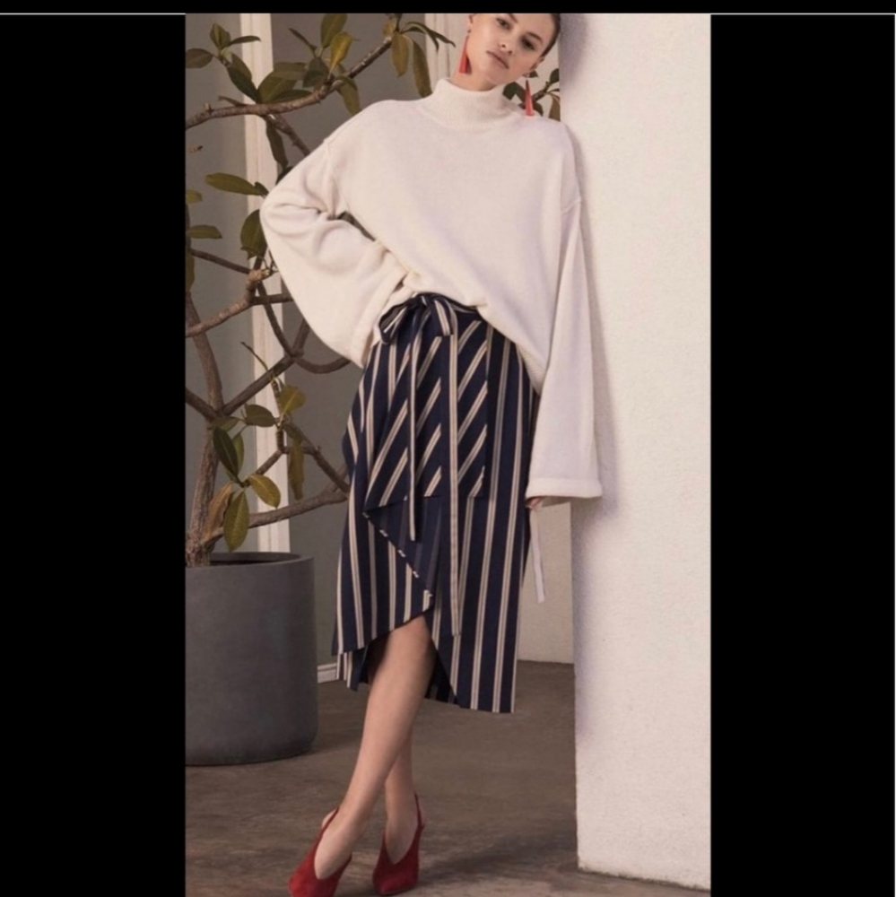 BCBGMAXAZARIA Asymmetrical Striped Skirt